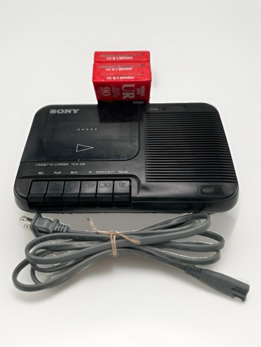 Sony TCM-818 Cassette Portable Tape Recorder Voice Recorder w Tapes Tested Works